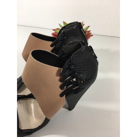 Patron by Perugia heels size 8 - Picture 3 of 7